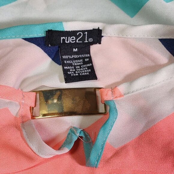 Rue 21 zig zag blouse - Picture 6 of 8